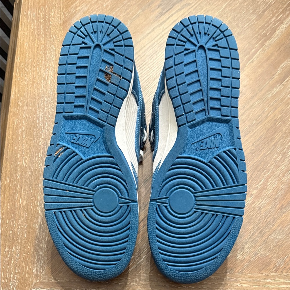 Nike Blue and White Athletic Shoes - Picture 6 of 6